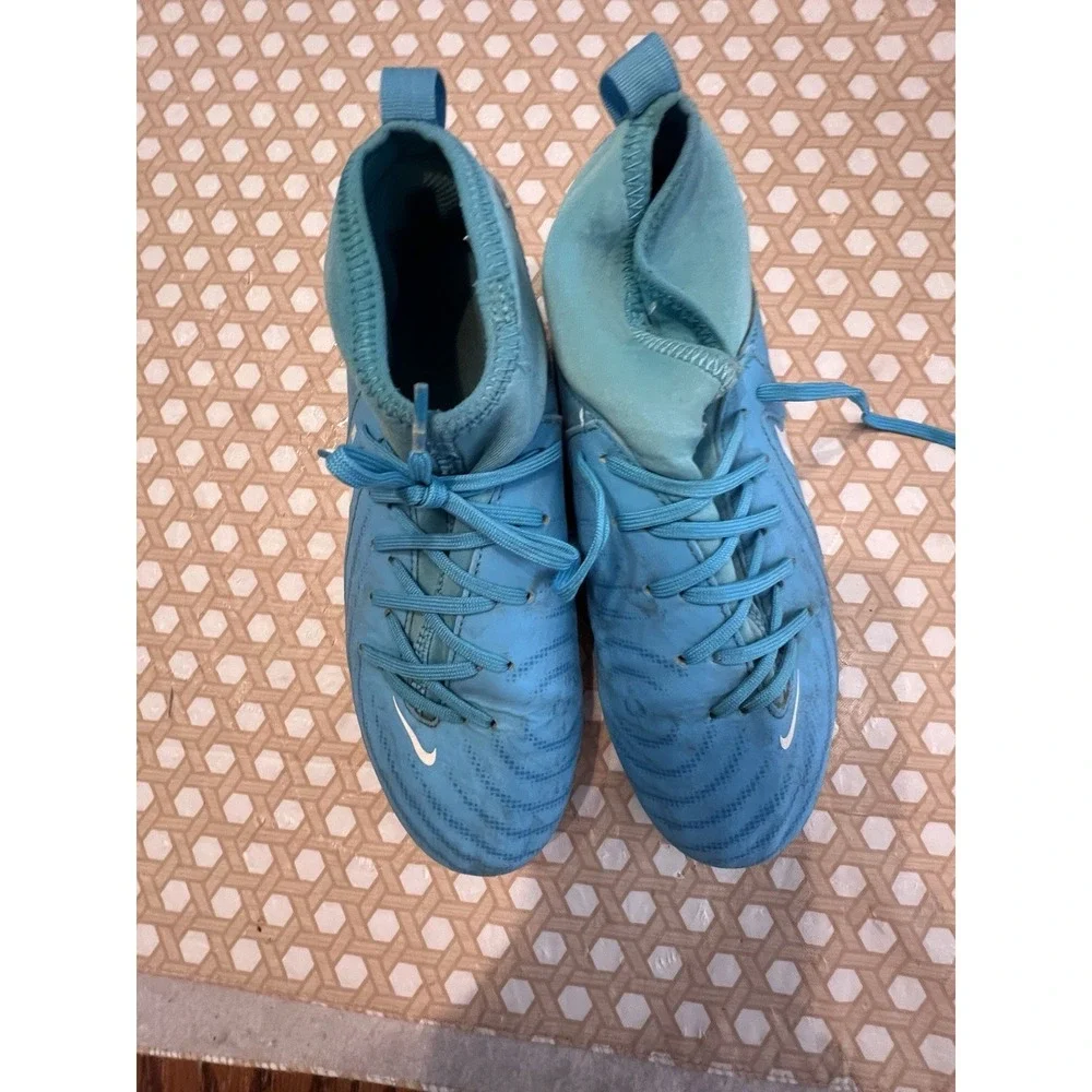 Nike Phantom Luna 2 Club FG Blue Soccer Cleats Size‎ 6Y FJ2601-400